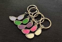 Fashion Creative Custom Wholesale Manufacturer 2D Metal Glasses Sunglasses Glitter Diamond Eyeglasses Keychain