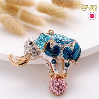 Hot  Sale Custom Koala Pink Bear Tree Charm Lovely Jewelry Keychain Anime Shiny Gold Cute Animal Tiger Key Ring For Women Bag