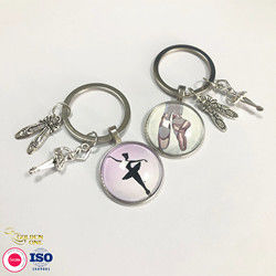 New Manufacturers European American diamond Ghost head creative epoxy metal 3d hip hop car keychain for bag pendant
