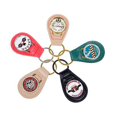 High Quality Pu Leather Wristlet Keychain Bracelet Kids Strawberry Shape Key Chain