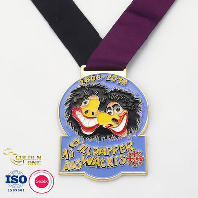 Shiny Gold Plated Enamel Brass Hollow Out Unique Zinc Alloy Medals With Lanyard