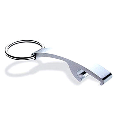 Persoonlijke praktische merken karakter laser logo decoratie kunst flesvormige opener metalen sleutelhanger